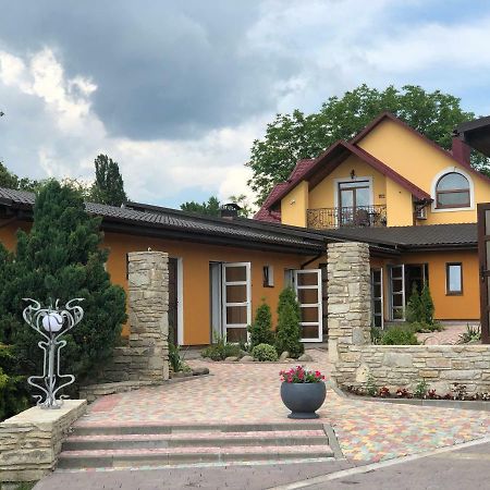 Міні-Готель "Еко" Kamjanets-Podilskyi Eksteriør billede